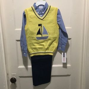 IZOD 3 piece yellow and navy blue set, Boys 4/4T